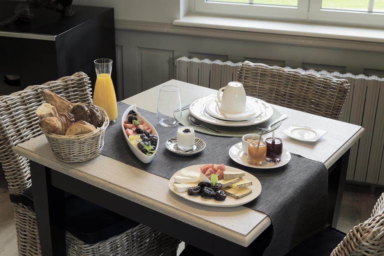 Bed and Breakfast Domaine Des Bruyeres Sains-en-Amiénois Exterior foto